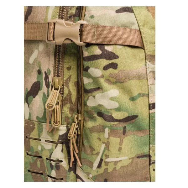 BS861T225707VZUNI Multicam Backpack Back